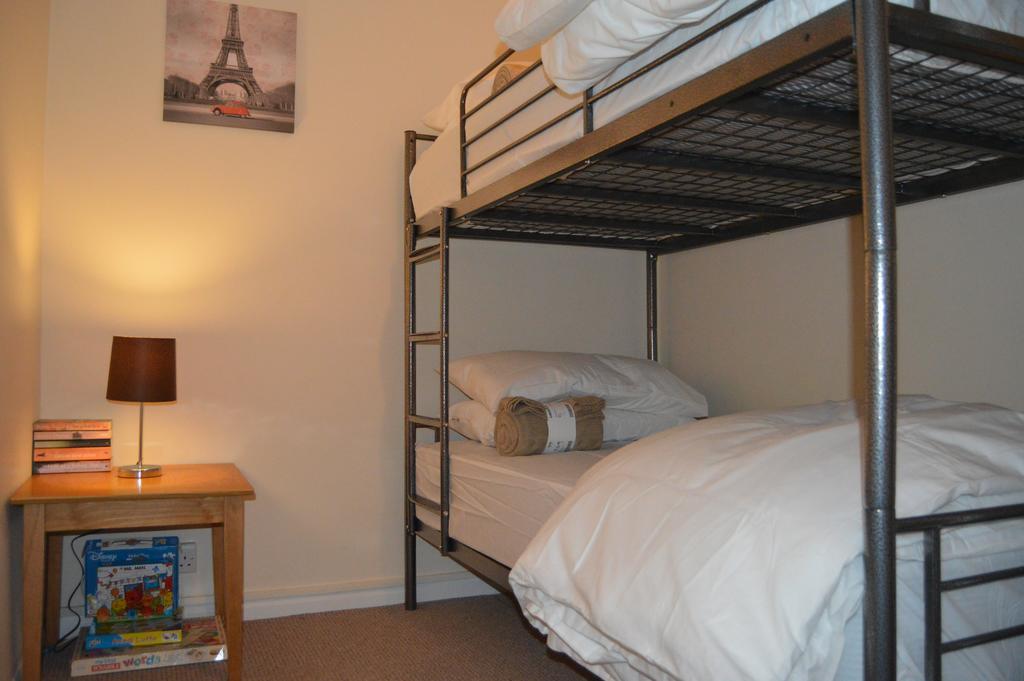 Chesterton Court Apartment Gloucester Esterno foto