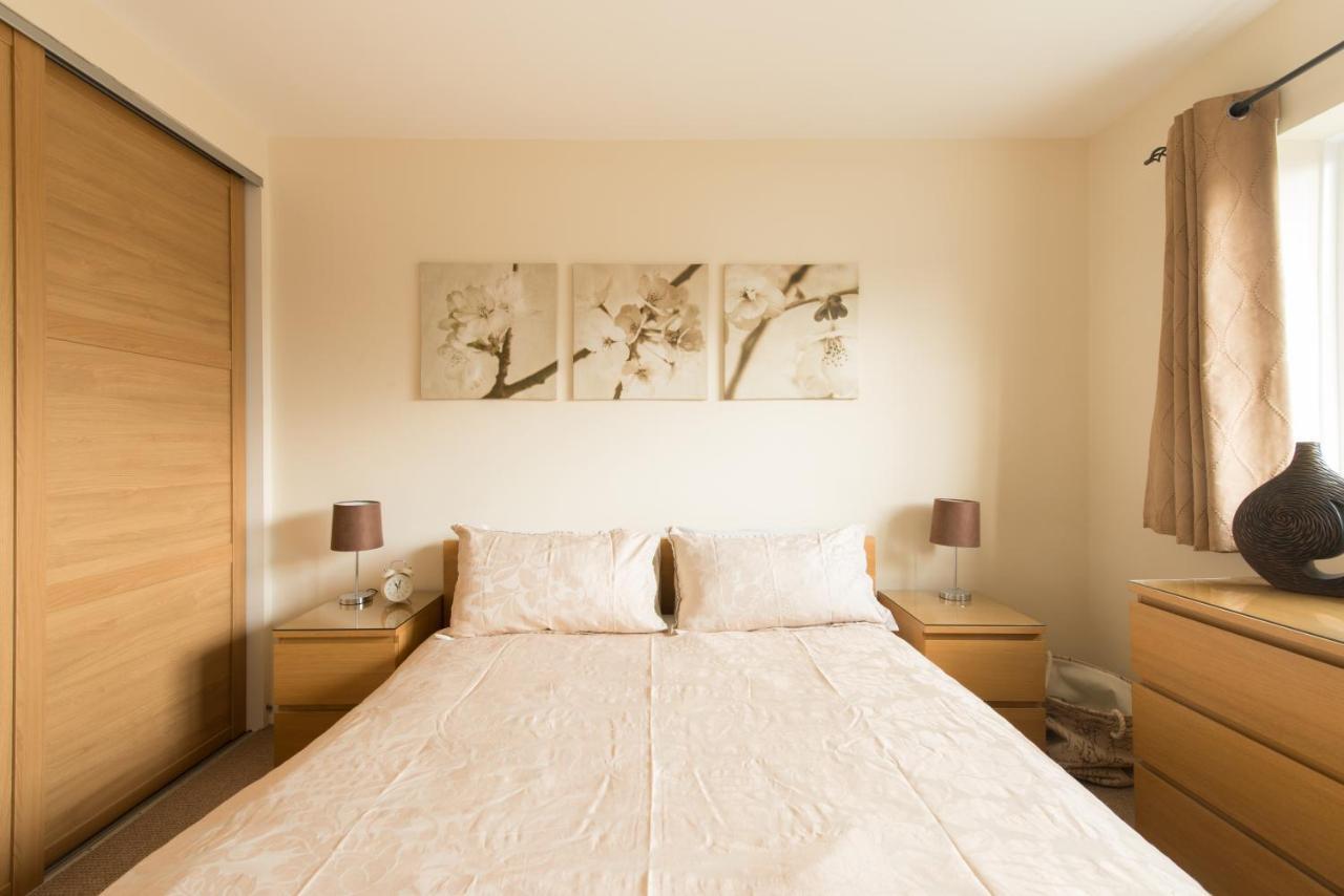 Chesterton Court Apartment Gloucester Esterno foto